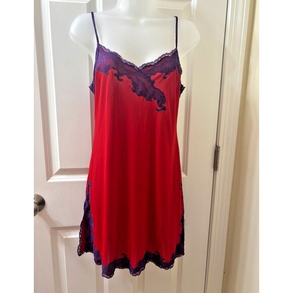 Natori Enchant Lace Trim RED PURPLE Lace Chemise SILKY Fabric SZ XS SEXY - Picture 1 of 9